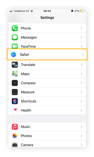 menu de configurações no iOS. O aplicativo Safari está em destaque.