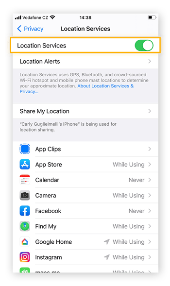 Verifique os Serviços de Localização, na aba Privacidade do aplicativo Ajustes, para ver quais aplicativos têm acesso à sua localização.