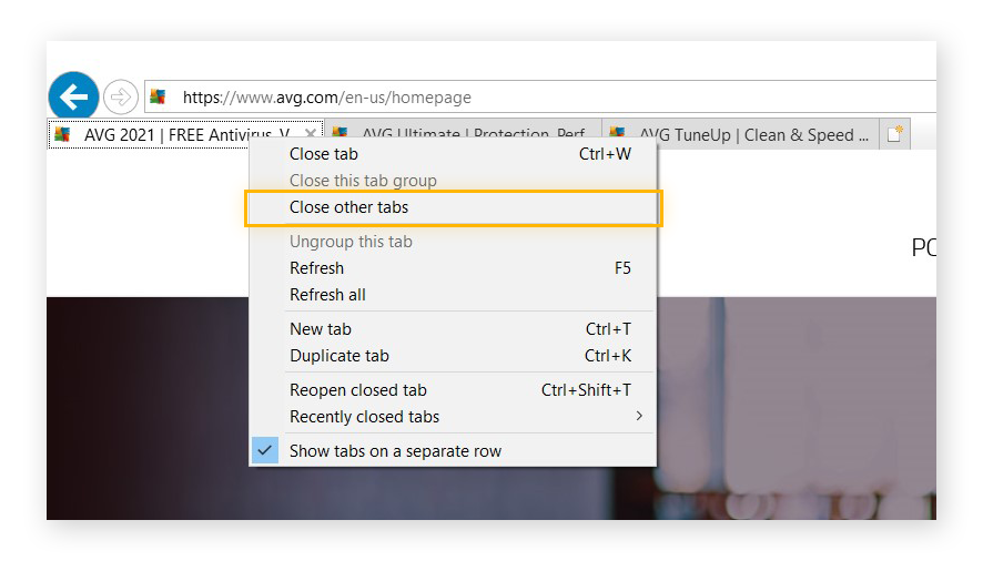 Uma guia no Internet Explorer clicada com o botão direito do mouse e mostrando opções, com “Fechar outras guias” em destaque