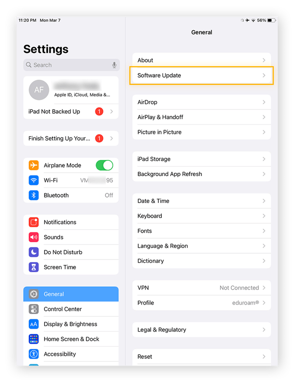 De algemene apparaatinstellingen van de iPad, waar u software-updates kunt installeren.