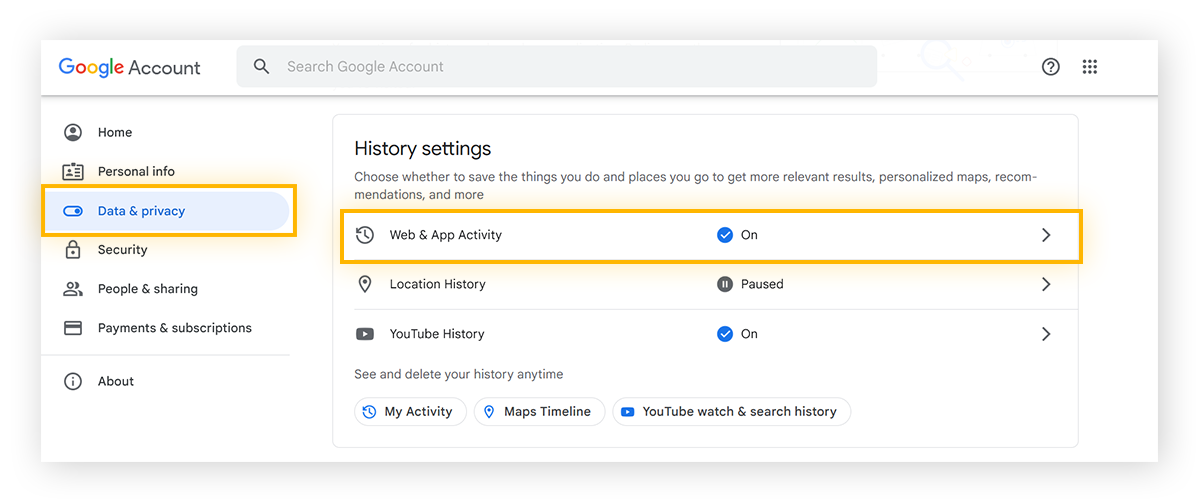 Vista de la configuración del historial en las cuentas de Google. La opción Actividad en la Web y en Aplicaciones está resaltada.