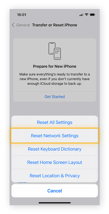 Seleccione Restablecer ajustes de red en los ajustes de iOS para actualizar su conexión de red.