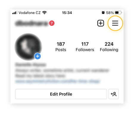 Capture d’écran de la page de profil Instagram, avec l’icône de menu en surbrillance.