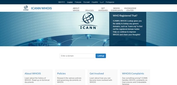 Afbeelding van de webpagina van Icann, waar u informatie kunt opzoeken over wie er achter een website zit Afbeelding van de webpagina van Icann, waar u informatie kunt opzoeken over wie er achter een website zit